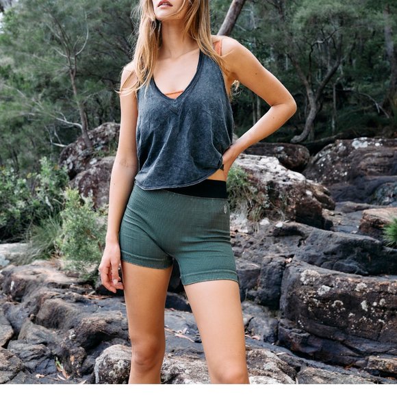 NWT FP Movement Kickin' It Tank / Black - Picture 2 of 5